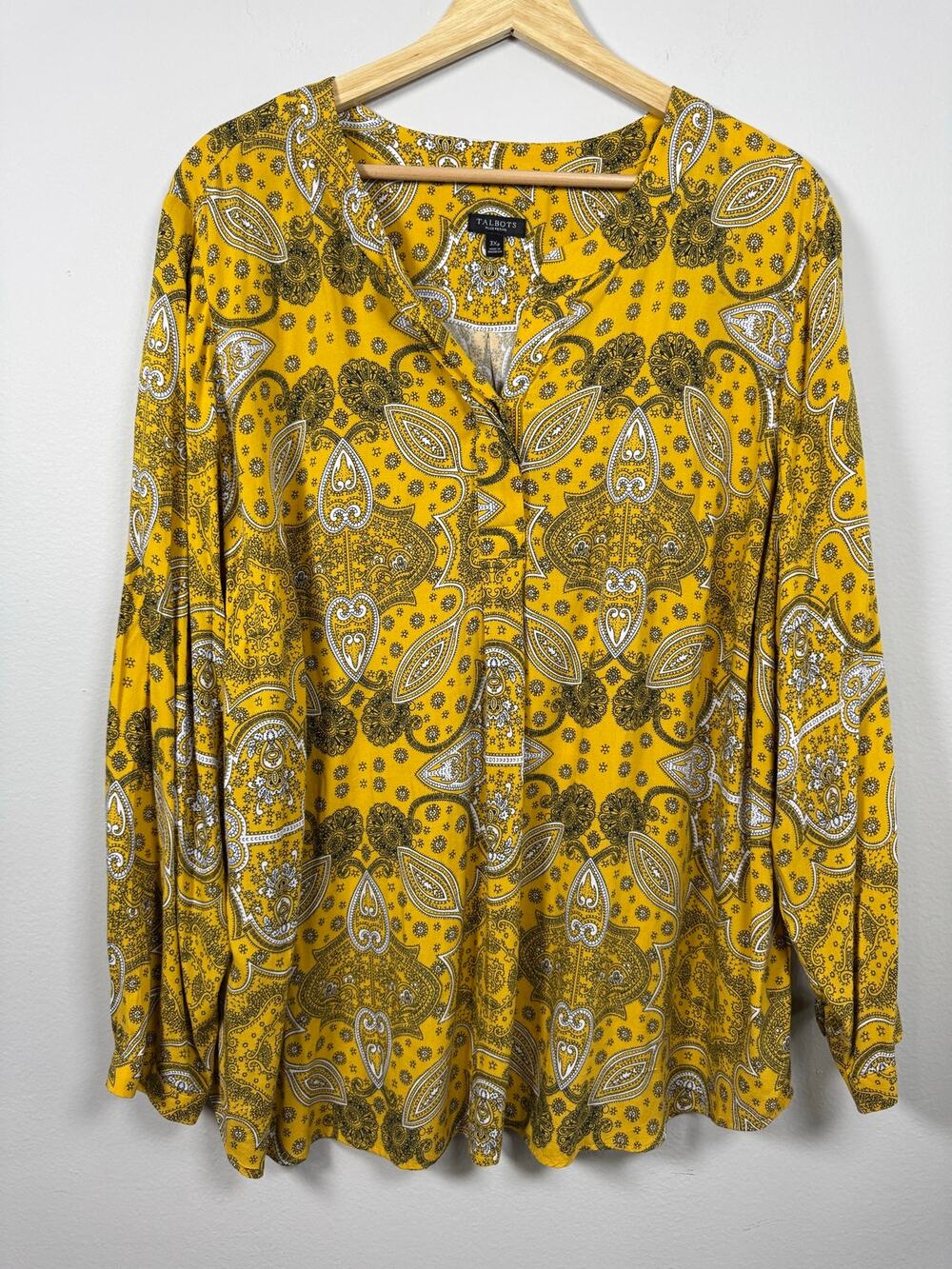 Talbots Women's Top Size 3X Petite Yellow Paisley V-Neck Boho Prairie Casual